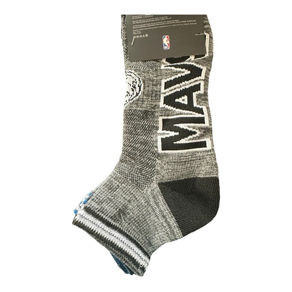 NWT NBA Dallas Mavericks Men’s Socks Quarter Cut Size 6-12 - Picture 2 of 4